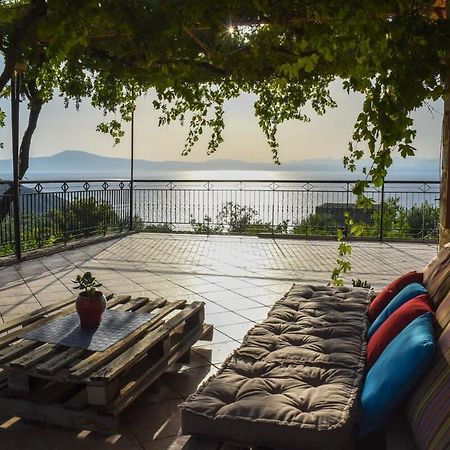 Coastal Stone Residence With Spectacular Scenery Kitriész Kültér fotó